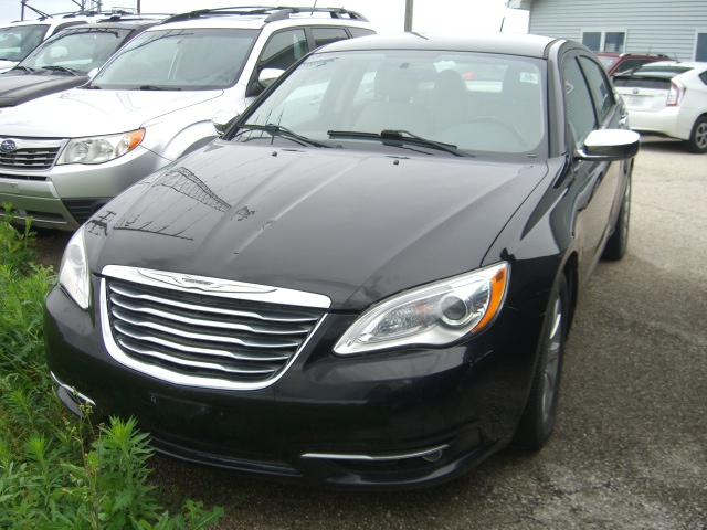 2013 Chrysler 200 Limited
